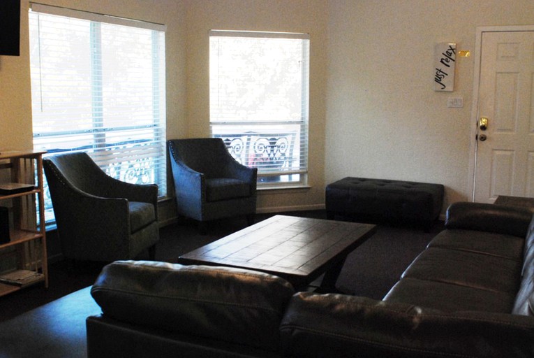 Cabins (New Braunfels, Texas, United States)