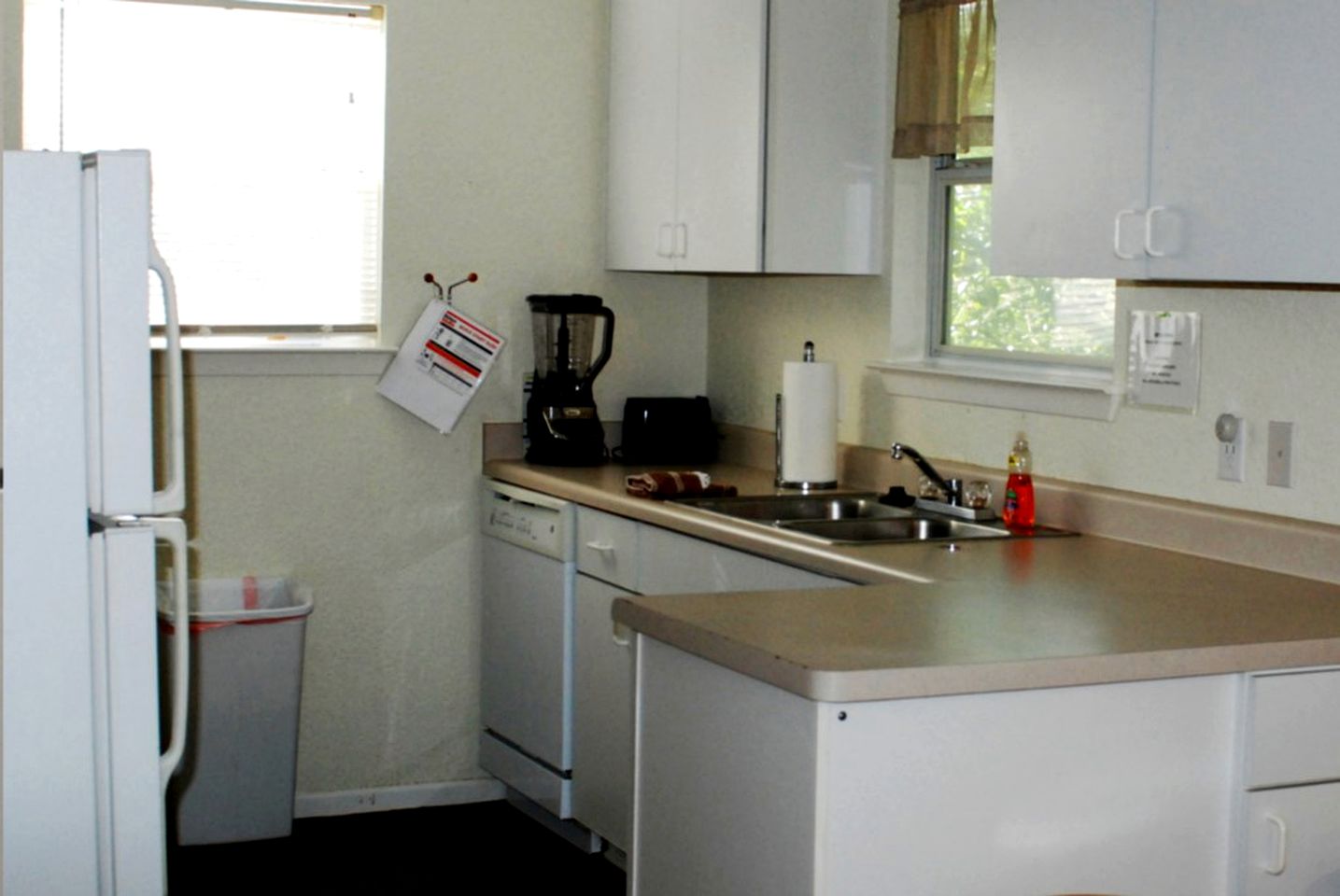 Waterfront Cabin Rental on the Banks of the Guadalupe River near San Antonio, Texas