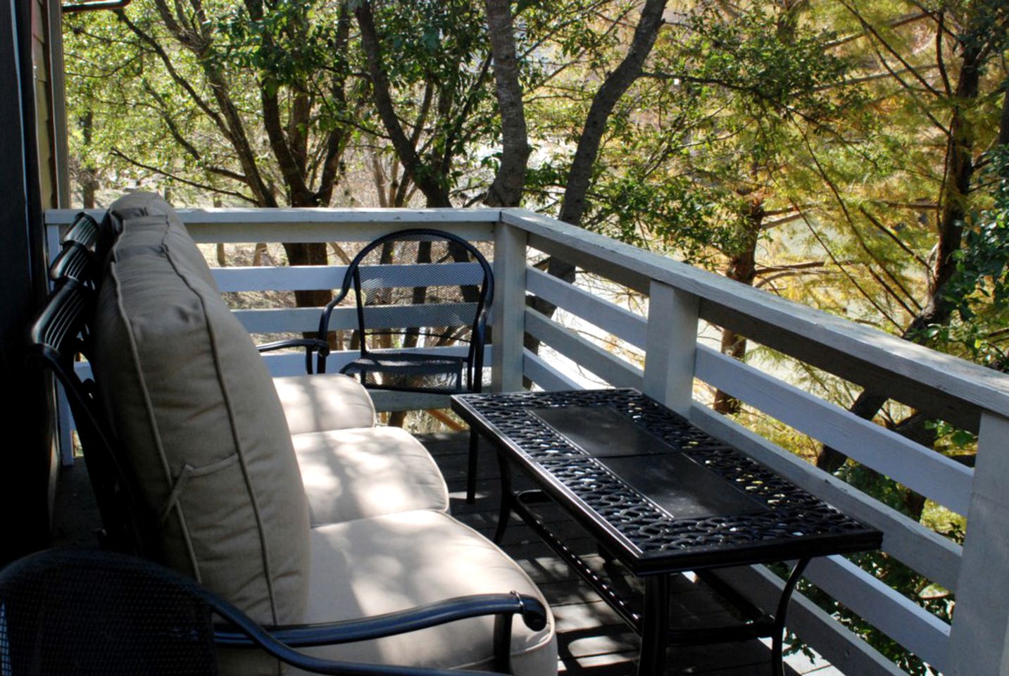 Spacious Cabin Rental Overlooking the Guadalupe River near Austin, Texas