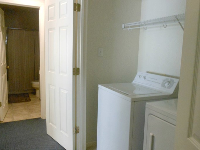 Cabins (New Braunfels, Texas, United States)