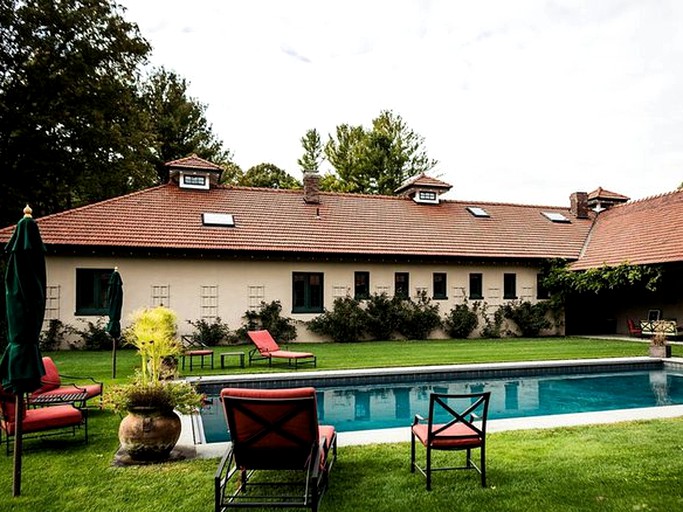 Barns (Manchester Center, Vermont, United States)