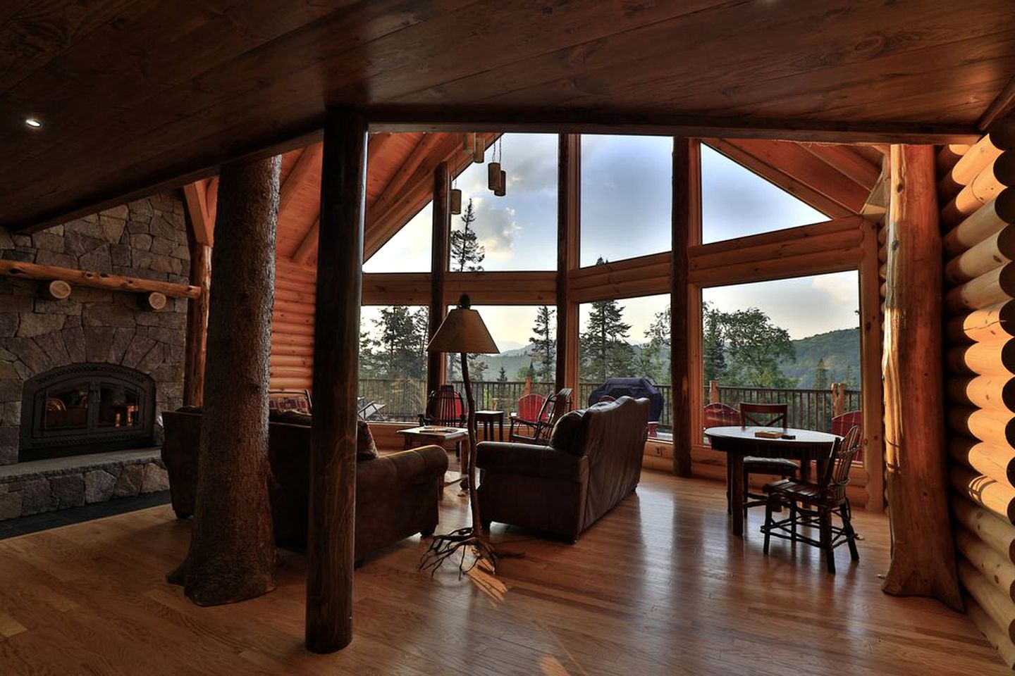 River Road Loj in Lake Placid