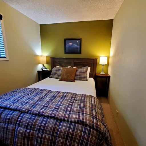 Cabins (United States of America, Dunsmuir, California)