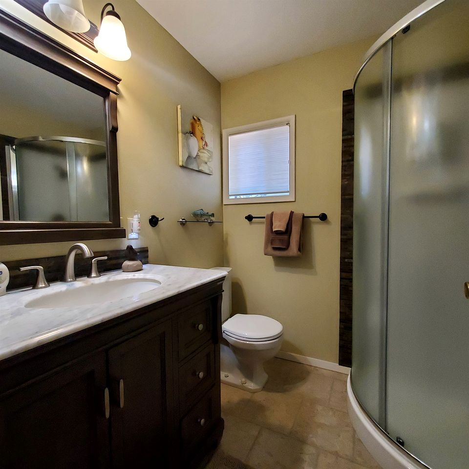 Outstanding Cabin Nestled Amidst Trees in Dunsmuir, California