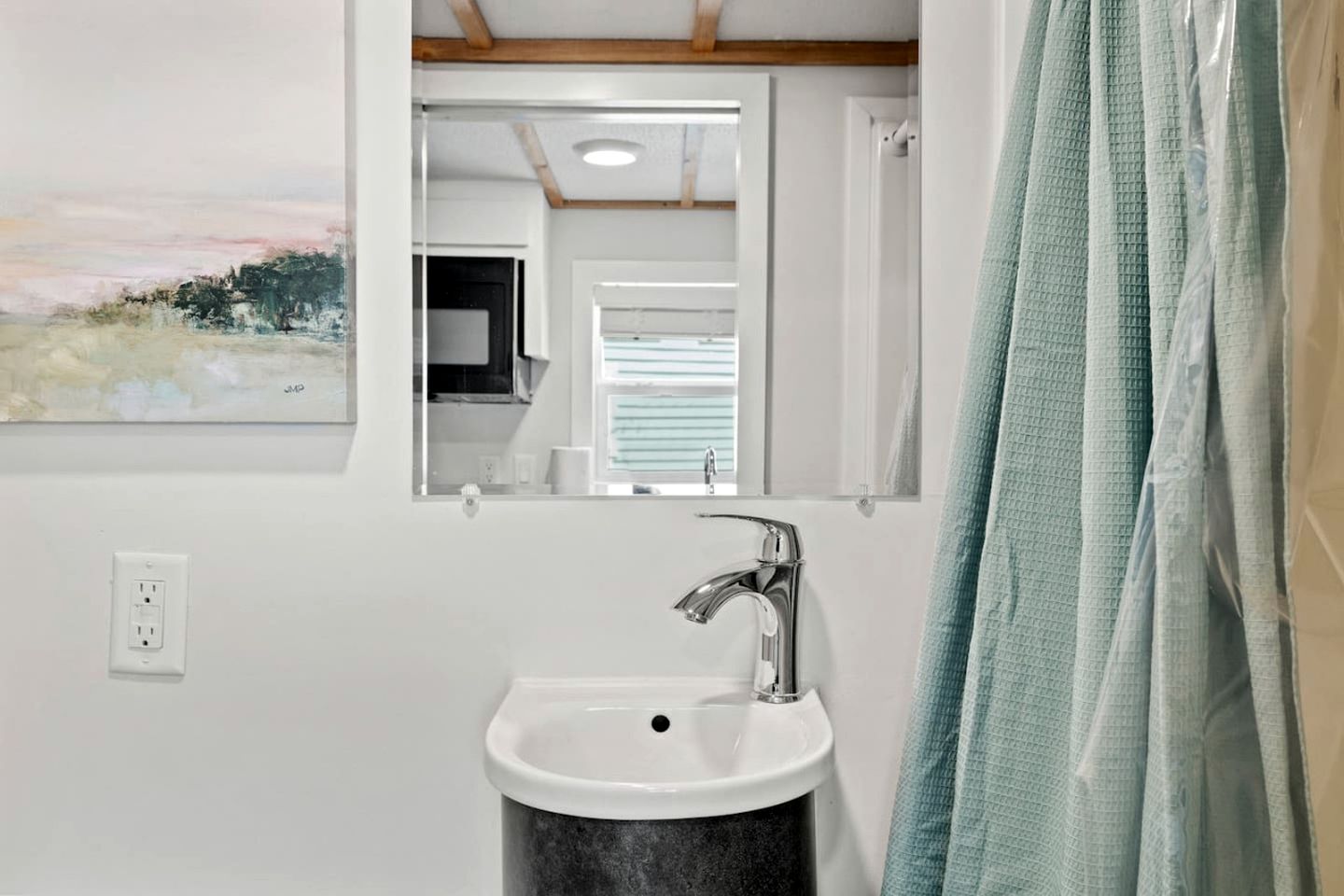 Magical Tiny House with River Views in North Carolina