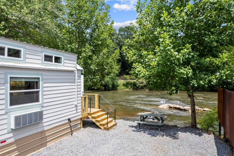 Tiny Houses (United States of America, Sylva, North Carolina)