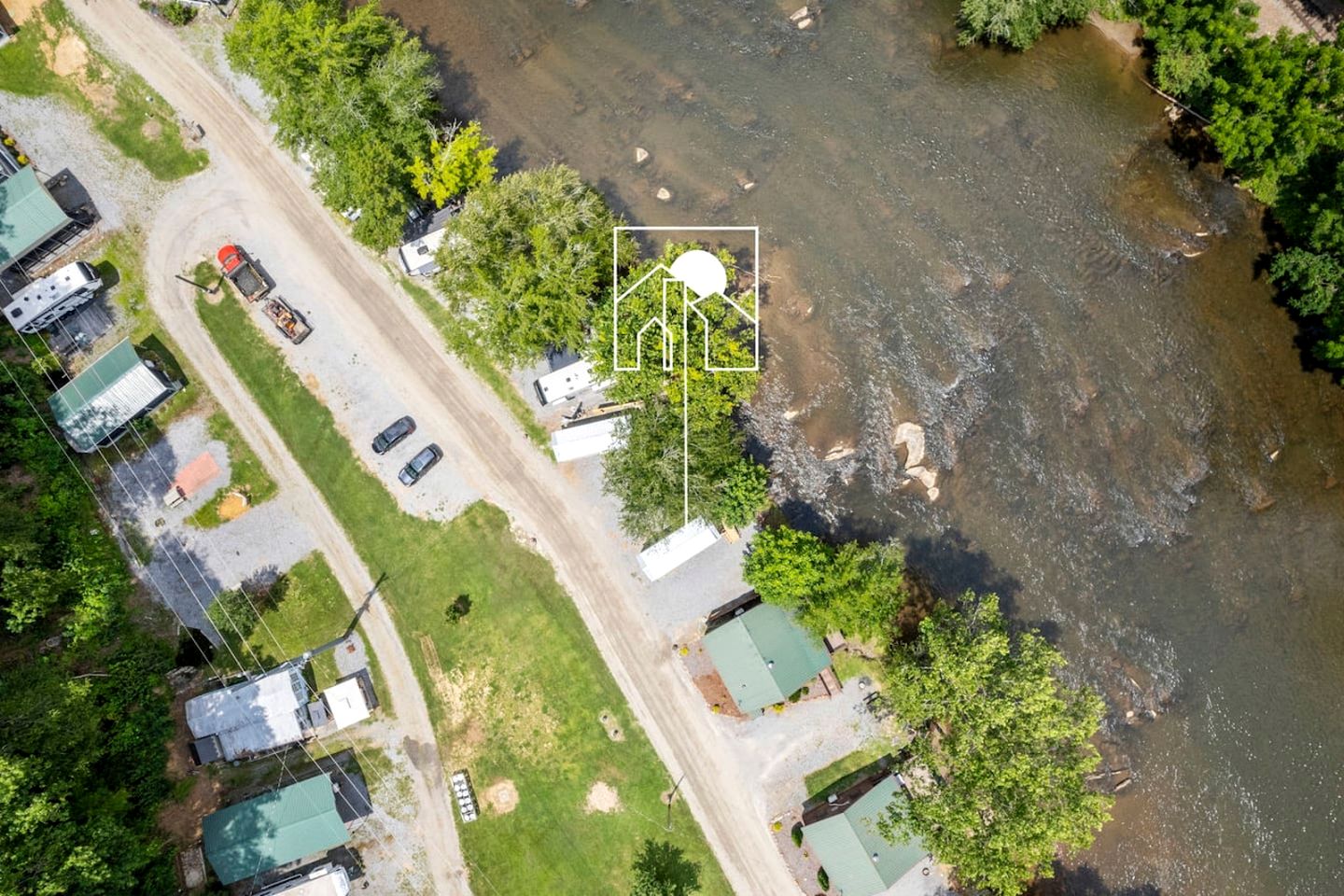 Magical Tiny House with River Views in North Carolina
