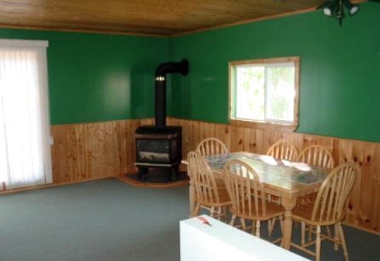 Cottages (Madawaska, Ontario, Canada)