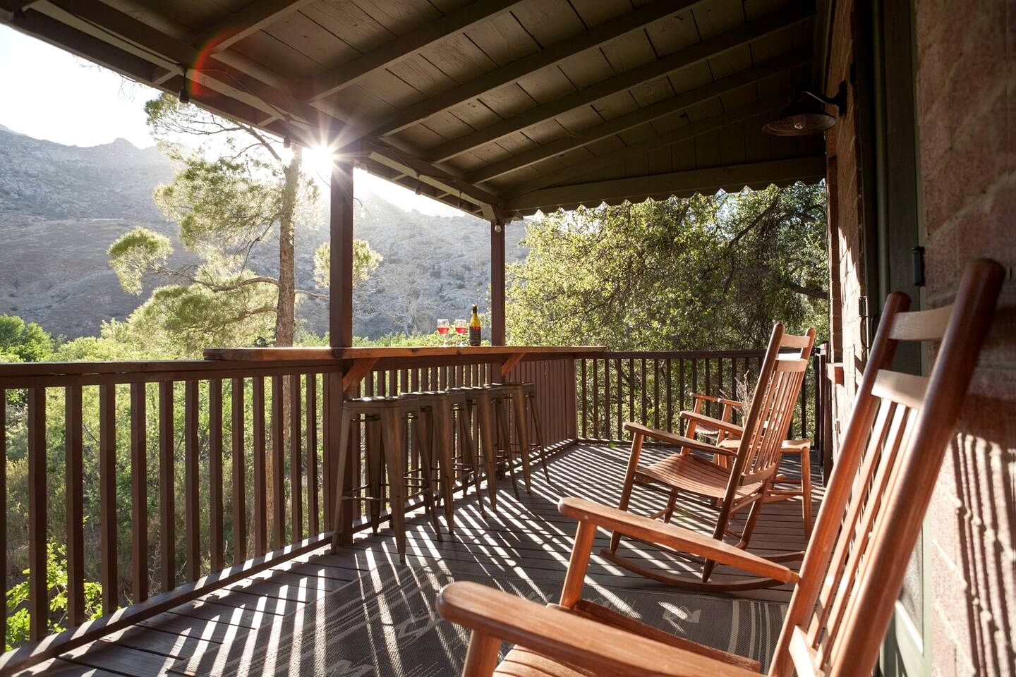 Charming Cabin Retreat on the Kern River with Hot Tub & River Access Near Kernville, CA