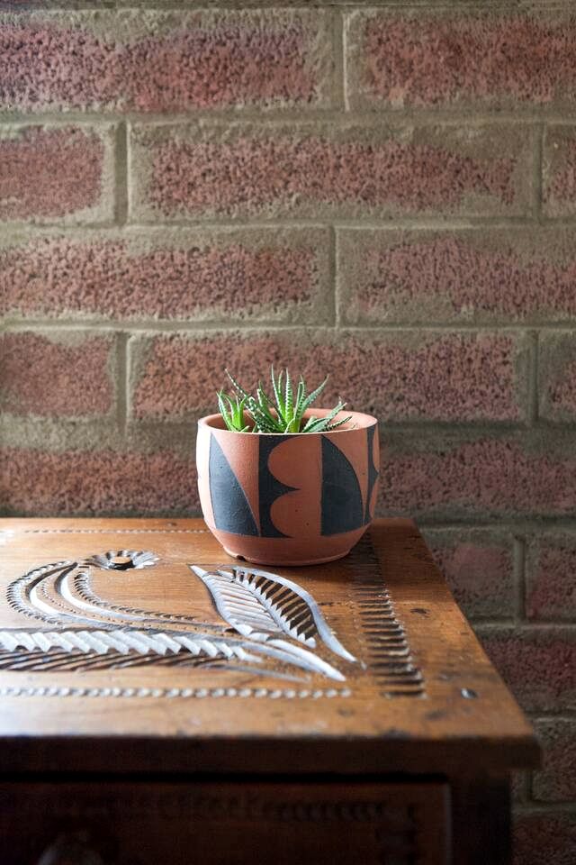 Charming Cabin Retreat on the Kern River with Hot Tub & River Access Near Kernville, CA