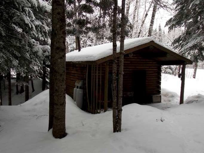 Log Cabins (Monticello, Maine, United States)