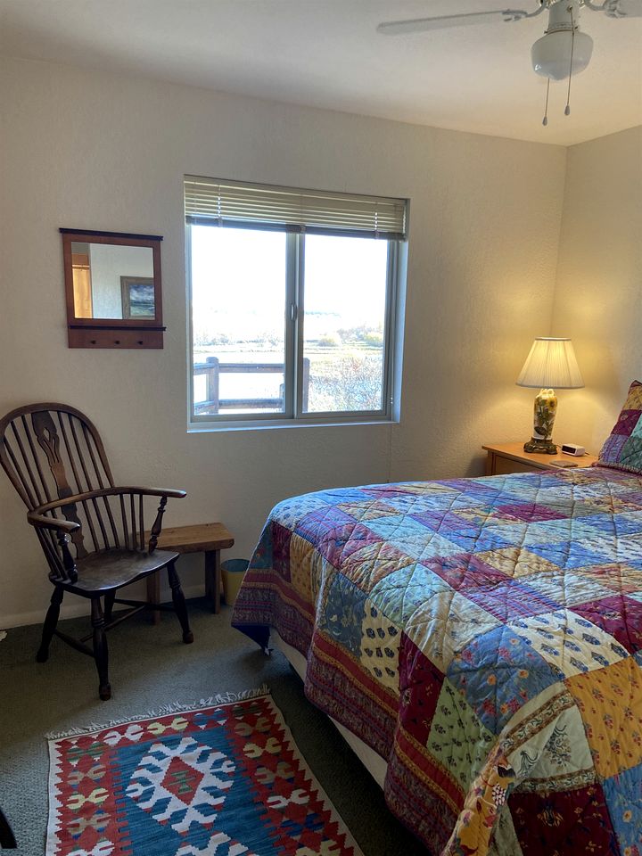 Charming Riverside Vacation Rental with Scenic Mountain Views near Ennis, Montana