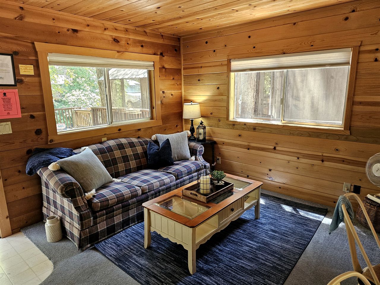 Beautiful Riverfront Cabin with Barbecue in Castella, California