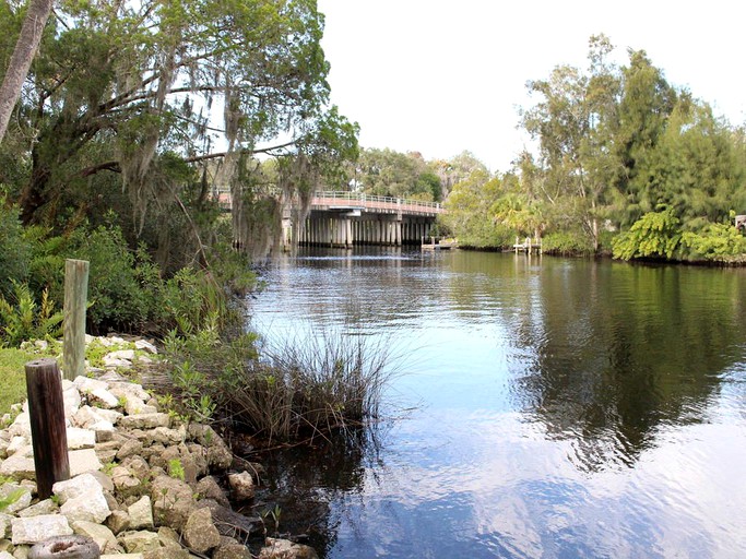 A-Frame Cabins (New Port Richey, Florida, United States)