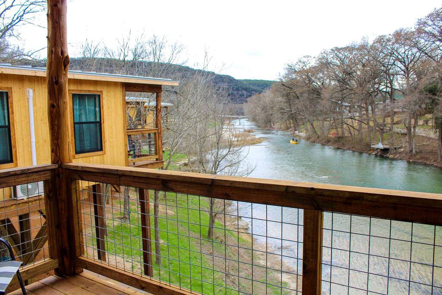 Riverfront Cabin on the Guadalupe River, for Lovely Family Vacations in New Braunfels, Texas