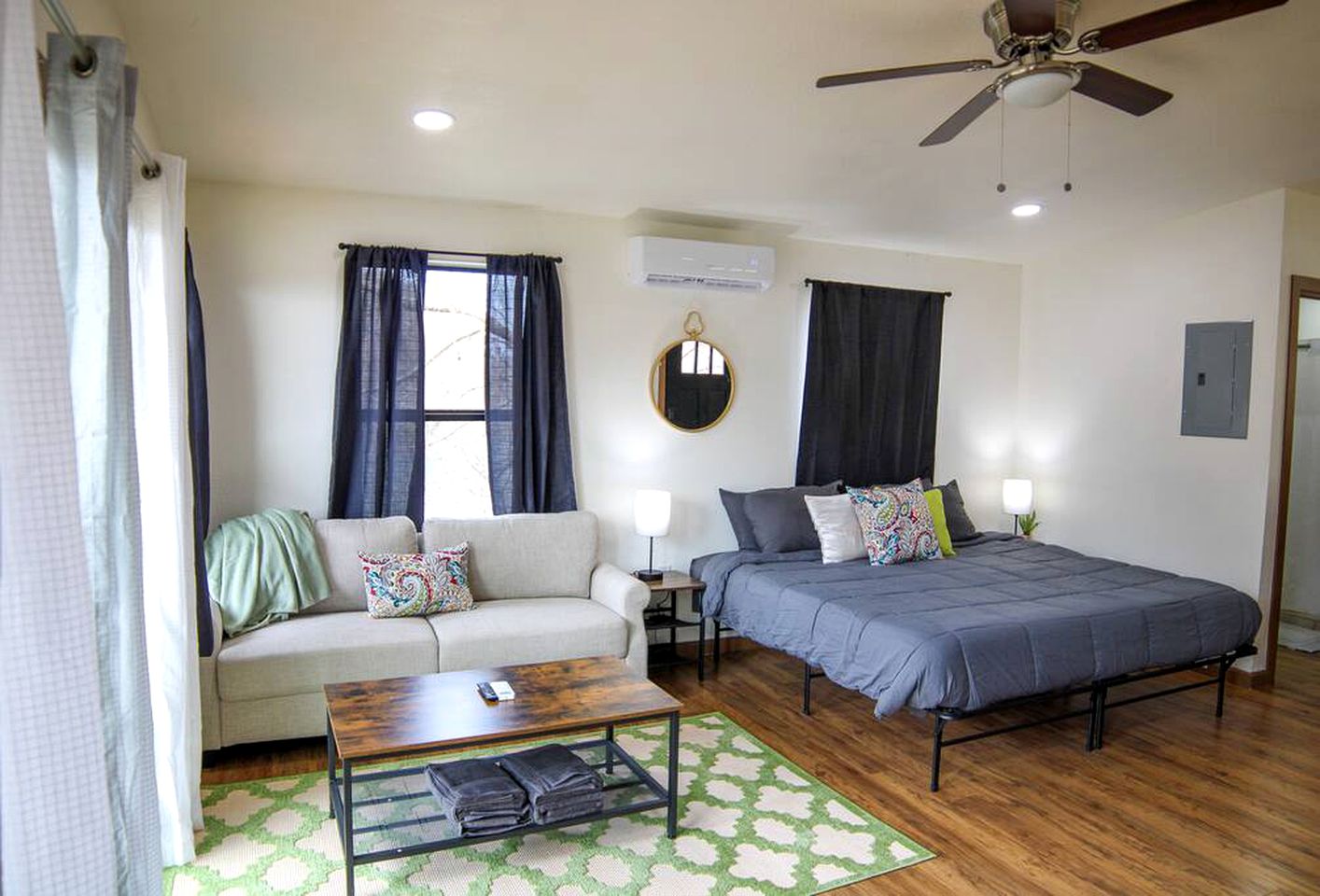 Riverfront Cabin on the Guadalupe River, for Lovely Family Vacations in New Braunfels, Texas
