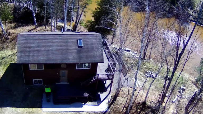 Cabins (United States of America, Hessel, Michigan)