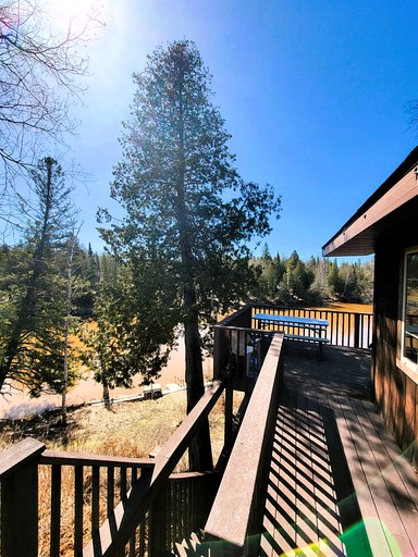 Cabins (United States of America, Hessel, Michigan)