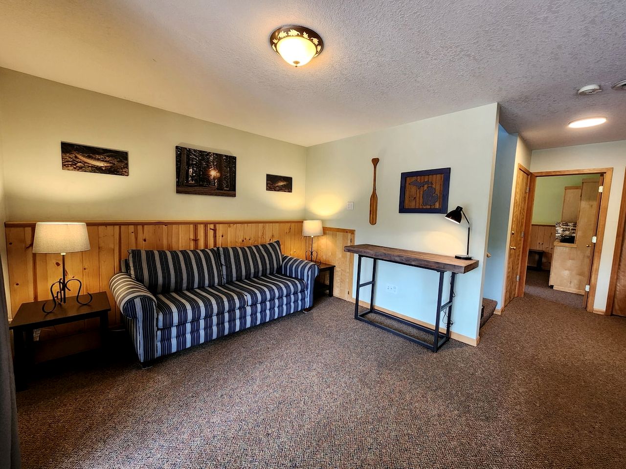Riverfront Cabin Incredible for Outdoor Enthusiasts with Kayaks in Hessel, Michigan