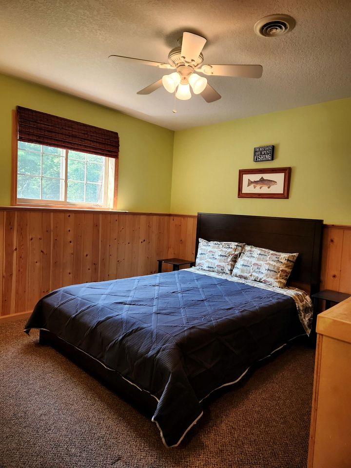 Riverfront Cabin Incredible for Outdoor Enthusiasts with Kayaks in Hessel, Michigan
