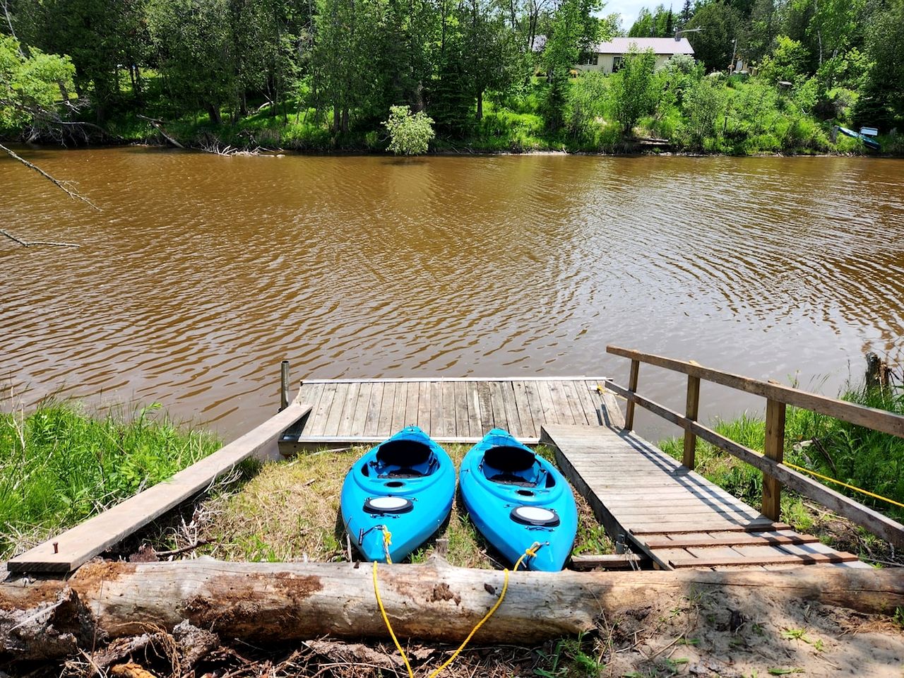Riverfront Cabin Incredible for Outdoor Enthusiasts with Kayaks in Hessel, Michigan