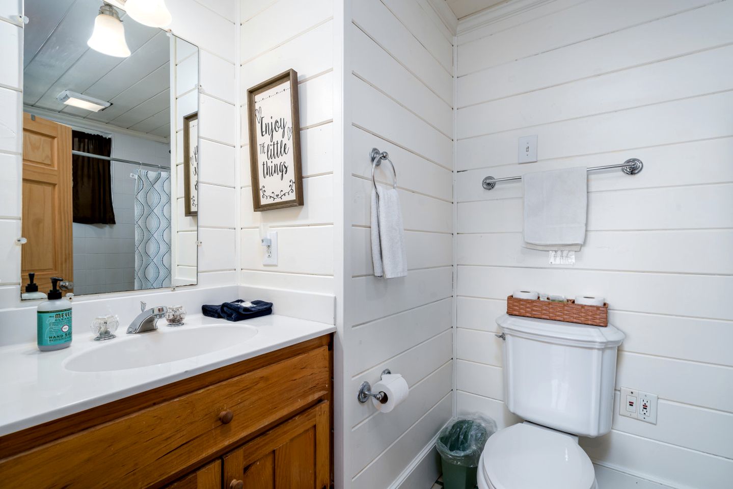 Luxury Three-Story Riverfront Cabin Rental for Groups in Blue Ridge Region of Georgia