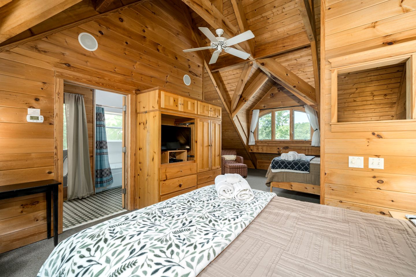 Luxury Three-Story Riverfront Cabin Rental for Groups in Blue Ridge Region of Georgia