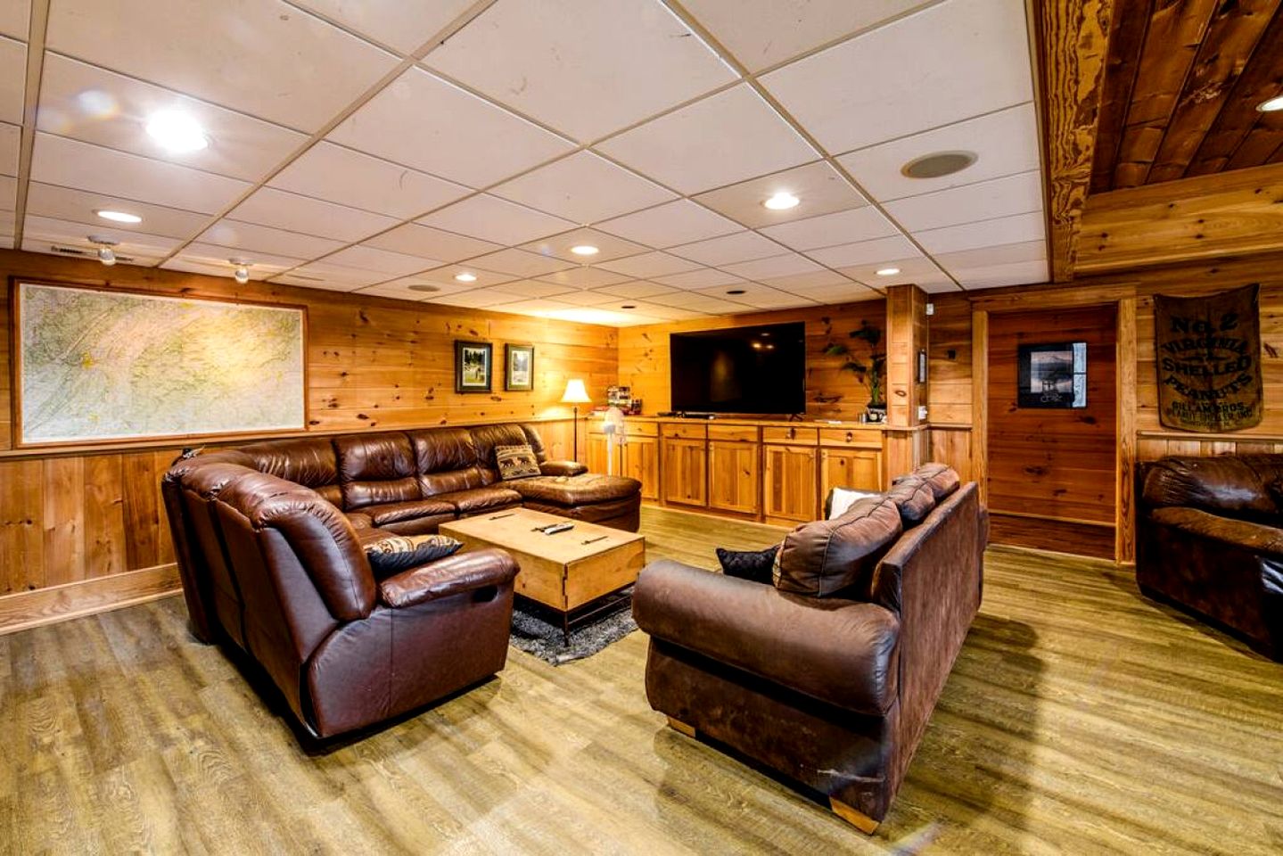 Luxury Three-Story Riverfront Cabin Rental for Groups in Blue Ridge Region of Georgia