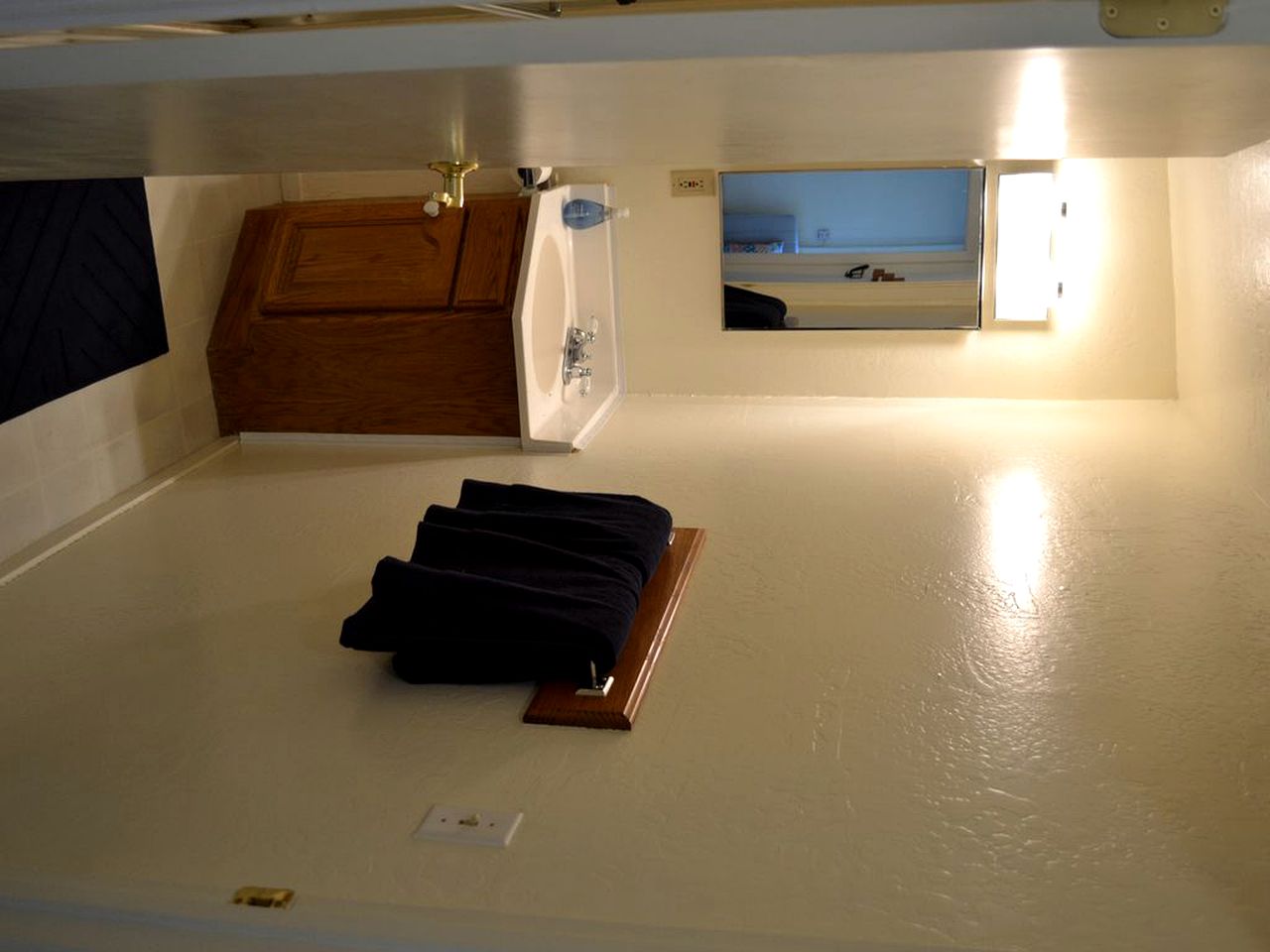 Beautiful Cottage Rental with Private River Beach on the Russian River, California