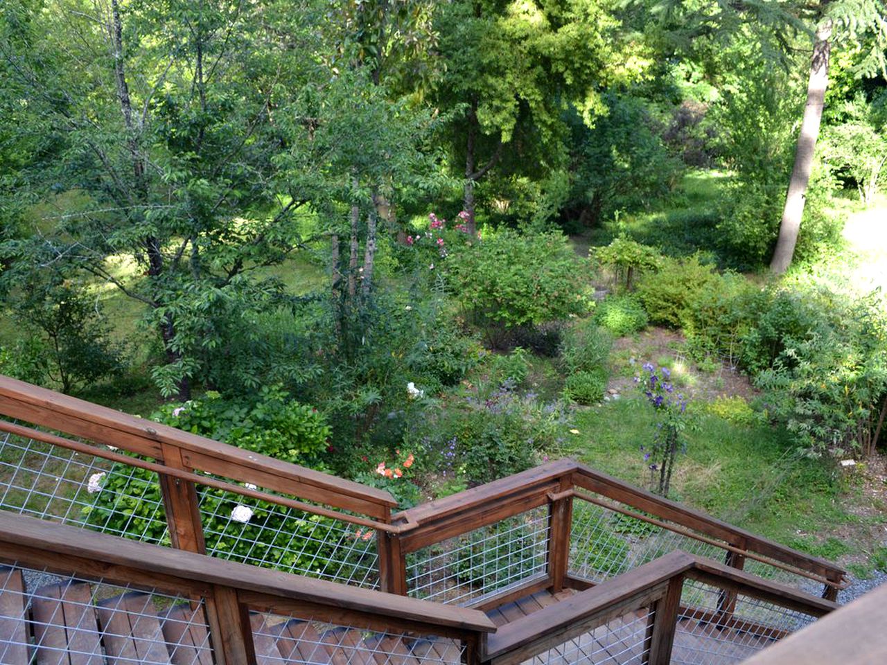 Beautiful Cottage Rental with Private River Beach on the Russian River, California