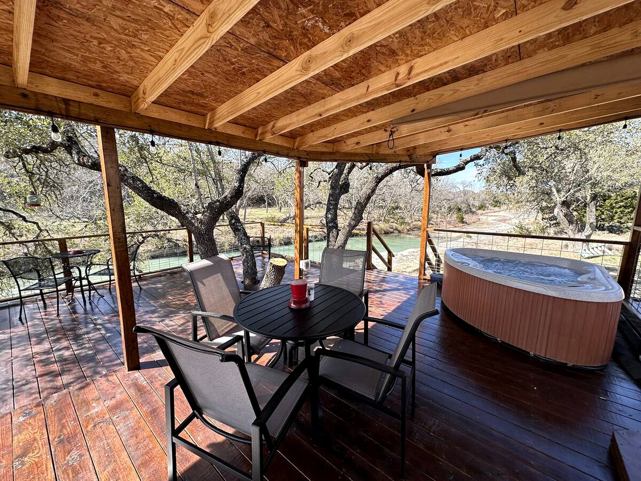 Riverside Tipi Rental with Hot Tub, Perfect for Glamping Getaways in Texas