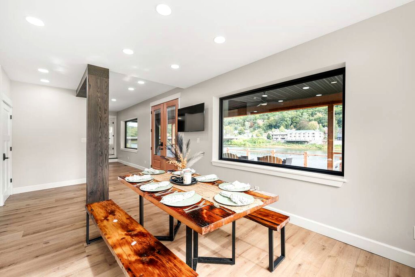 Family Fun by the River: Unmatched Cabin Experience in Pennsylvania