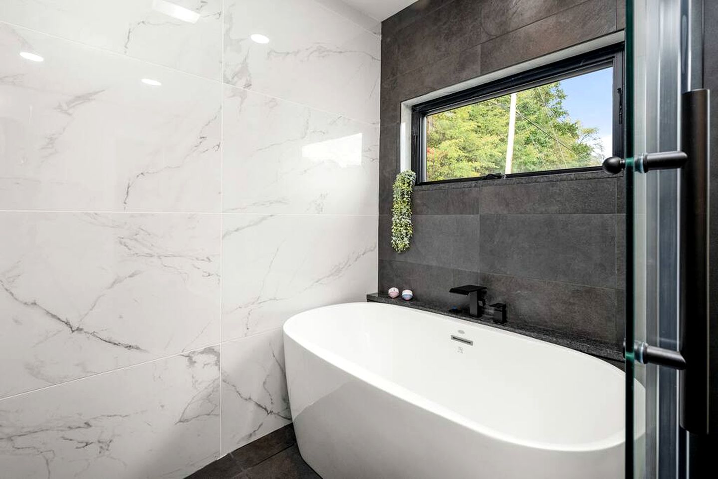 Family Fun by the River: Unmatched Cabin Experience in Pennsylvania