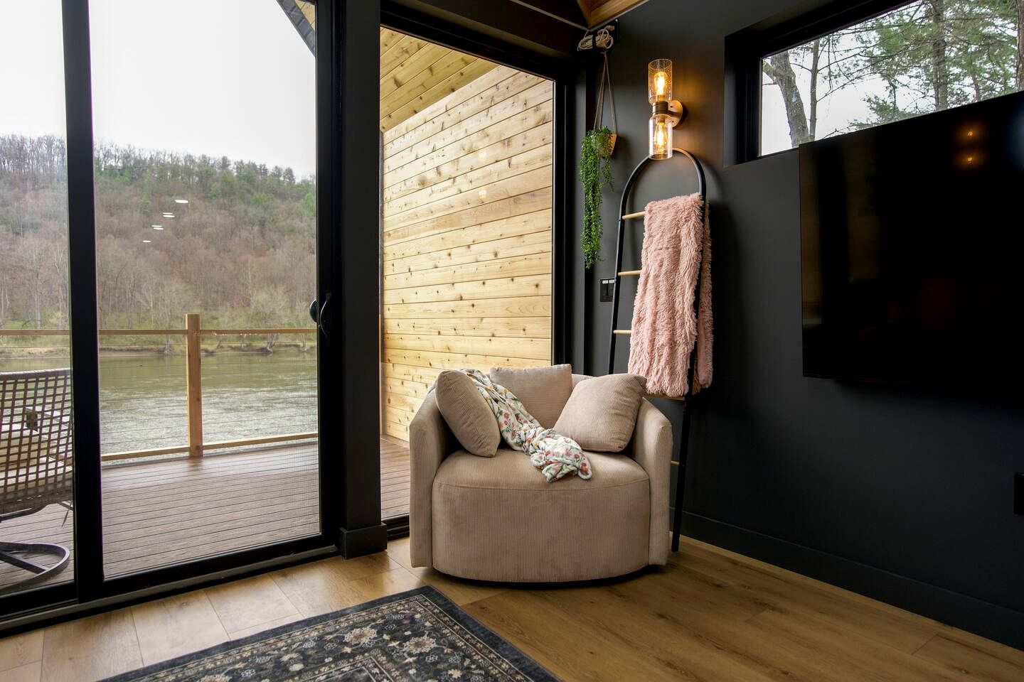 Riverfront, Modern A-Frame on the Allegheny River, Perfect for a Romantic Weekend to Unwind