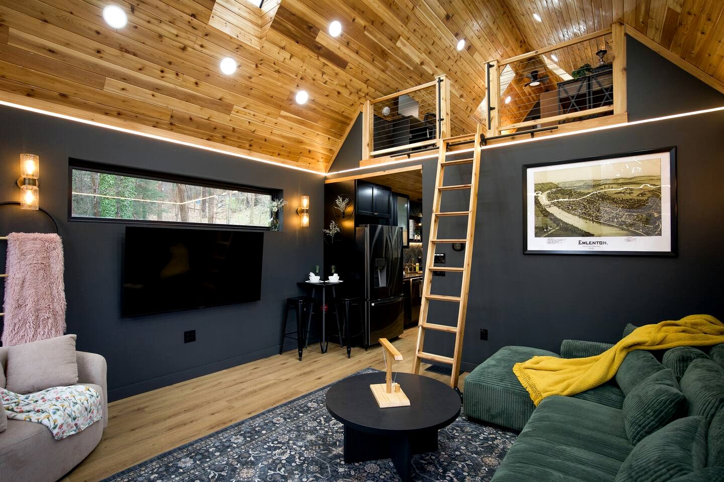 Riverfront, Modern A-Frame on the Allegheny River, Perfect for a Romantic Weekend to Unwind