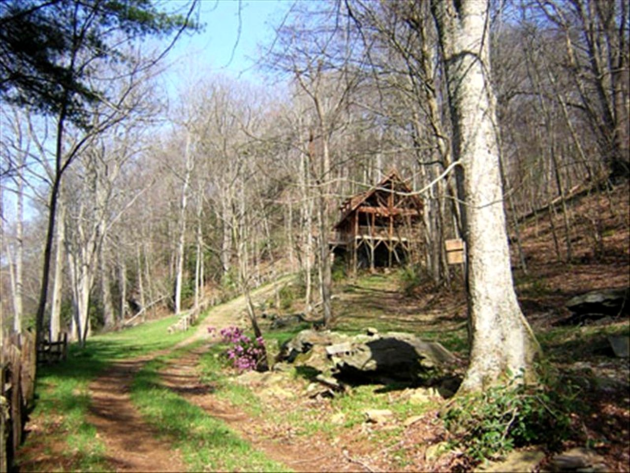 Cabin in the Blue Ridge Mountains, North Carolina