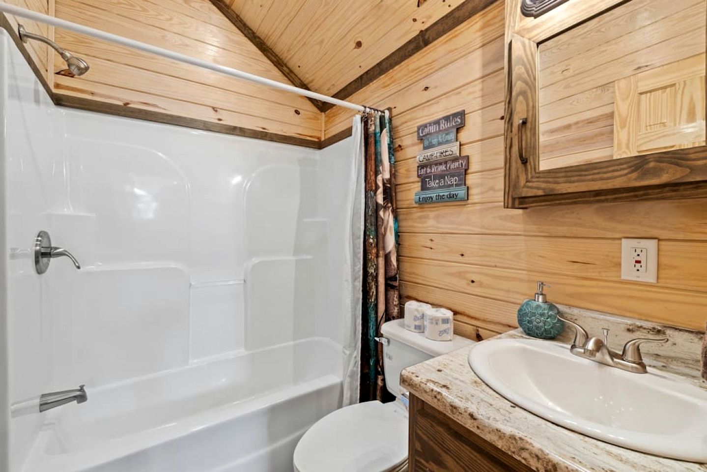 Outstanding Tiny House with Fire Pit and Barbecue in Sylva, North Carolina
