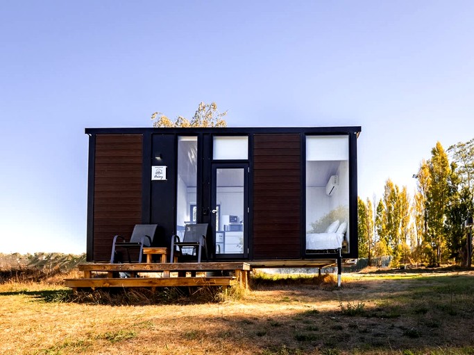 Tiny Houses (New Zealand, Clyde, South Island)