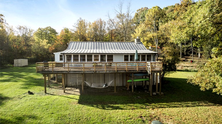 Cabins (United States of America, Hedgesville, West Virginia)