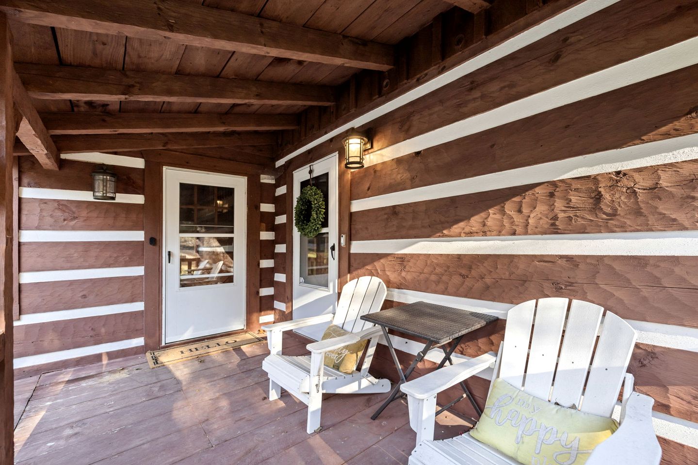 Spacious Riverfront Cabin with Hot Tub Near Shenandoah River, Maurertown, Virginia