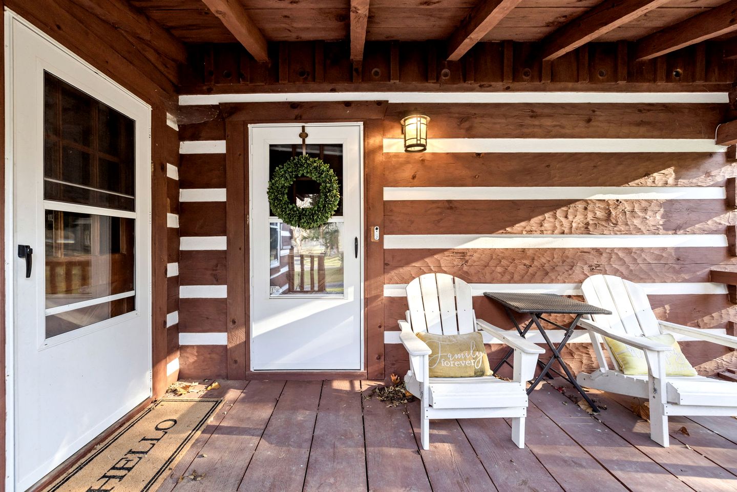 Spacious Riverfront Cabin with Hot Tub Near Shenandoah River, Maurertown, Virginia