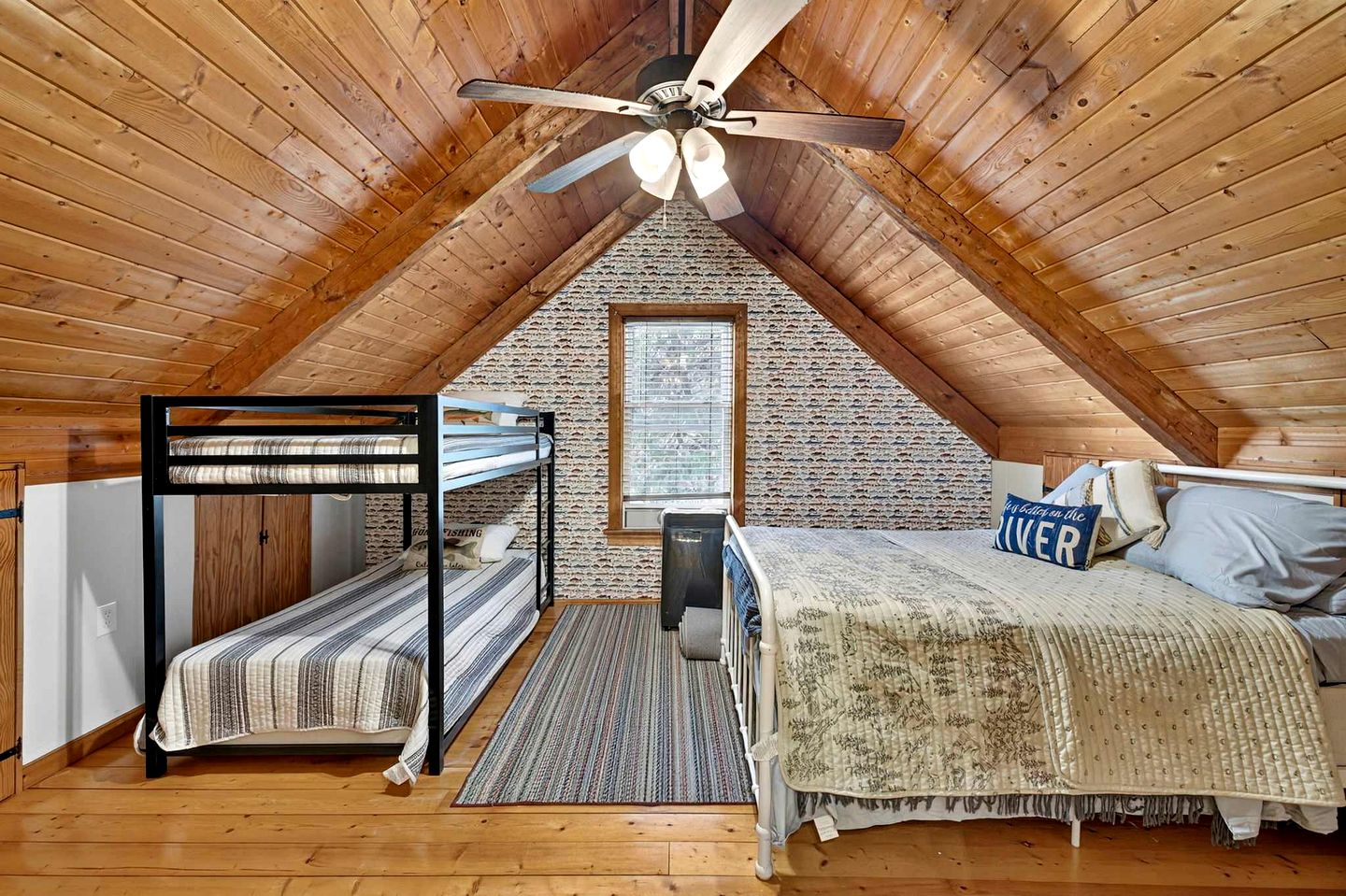 Spacious Riverfront Cabin with Hot Tub Near Shenandoah River, Maurertown, Virginia