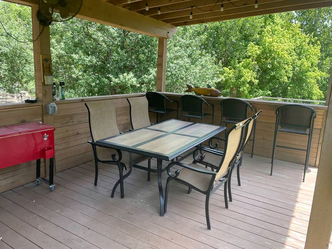 Riverside Cozy Haven: Pet-Friendly Cabin on the Colorado River, Bastrop, Texas