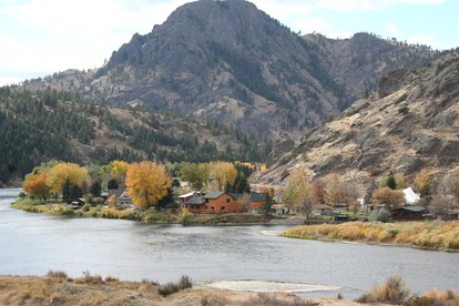 Idyllic Lodge Accommodation Perfect for a Hiking Getaway in Cascade, Montana photo 4