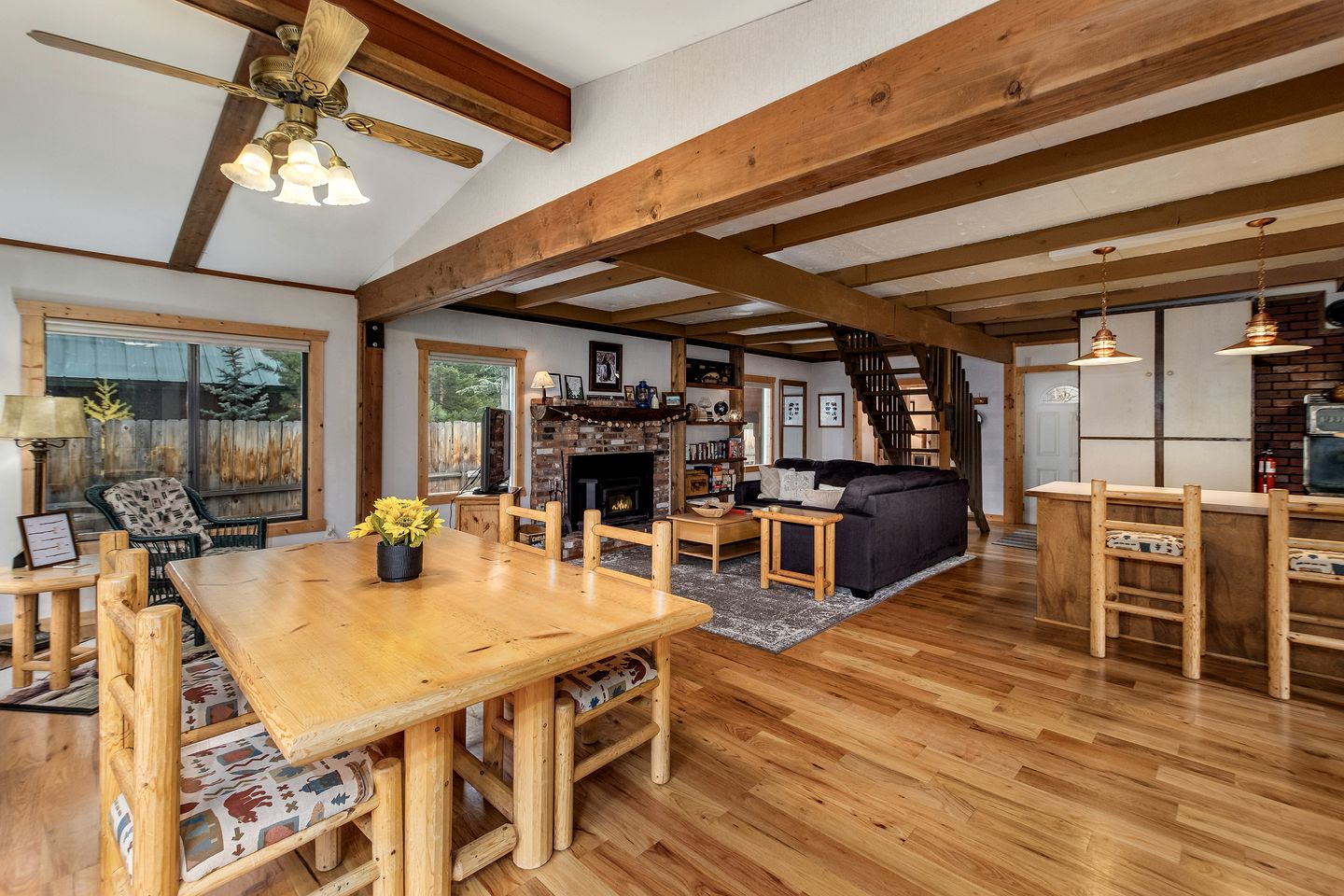 Pet-Friendly Cabin Wonderful for a Romantic Getaway in Leavenworth, Washington