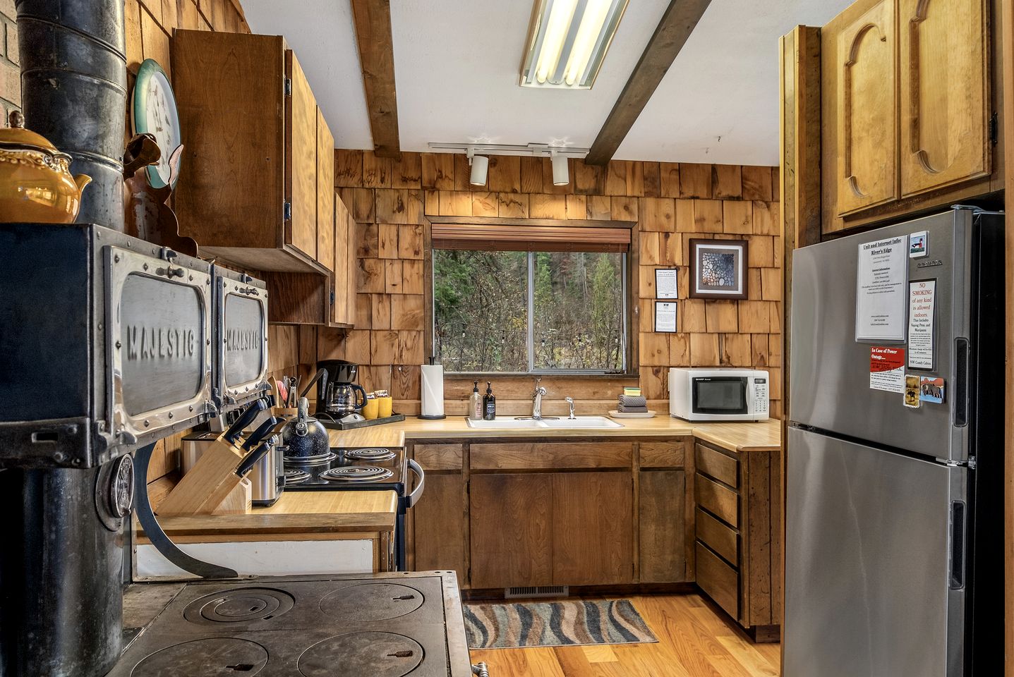 Pet-Friendly Cabin Wonderful for a Romantic Getaway in Leavenworth, Washington
