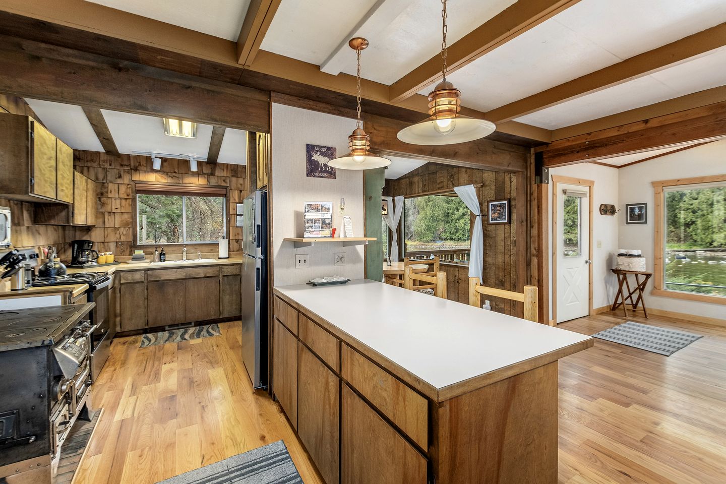 Pet-Friendly Cabin Wonderful for a Romantic Getaway in Leavenworth, Washington
