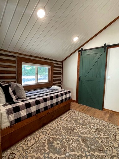 Cabins (United States of America, Island Park, Idaho)