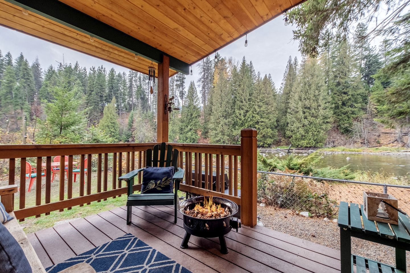 Pet-Friendly Cabin Wonderful for a Romantic Getaway in Leavenworth, Washington