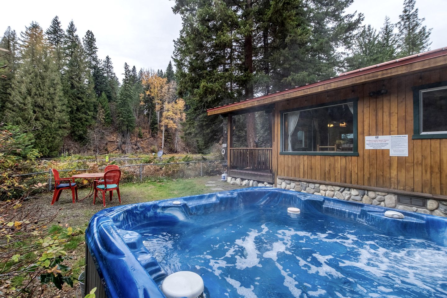 Pet-Friendly Cabin Wonderful for a Romantic Getaway in Leavenworth, Washington